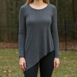 Heather by Bordeaux Long Sleeve Asymmetrical Angled Hem Tunic Size Small Gray